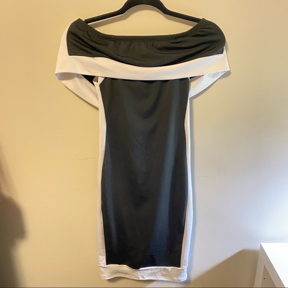 Sleeveless Off-Shoulder Fold-Over Front Two Tone Dress ⛄️​​​​​